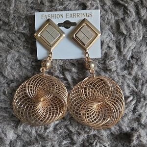 NWT Gold & Silver Toned Fashion Dangle Earrings